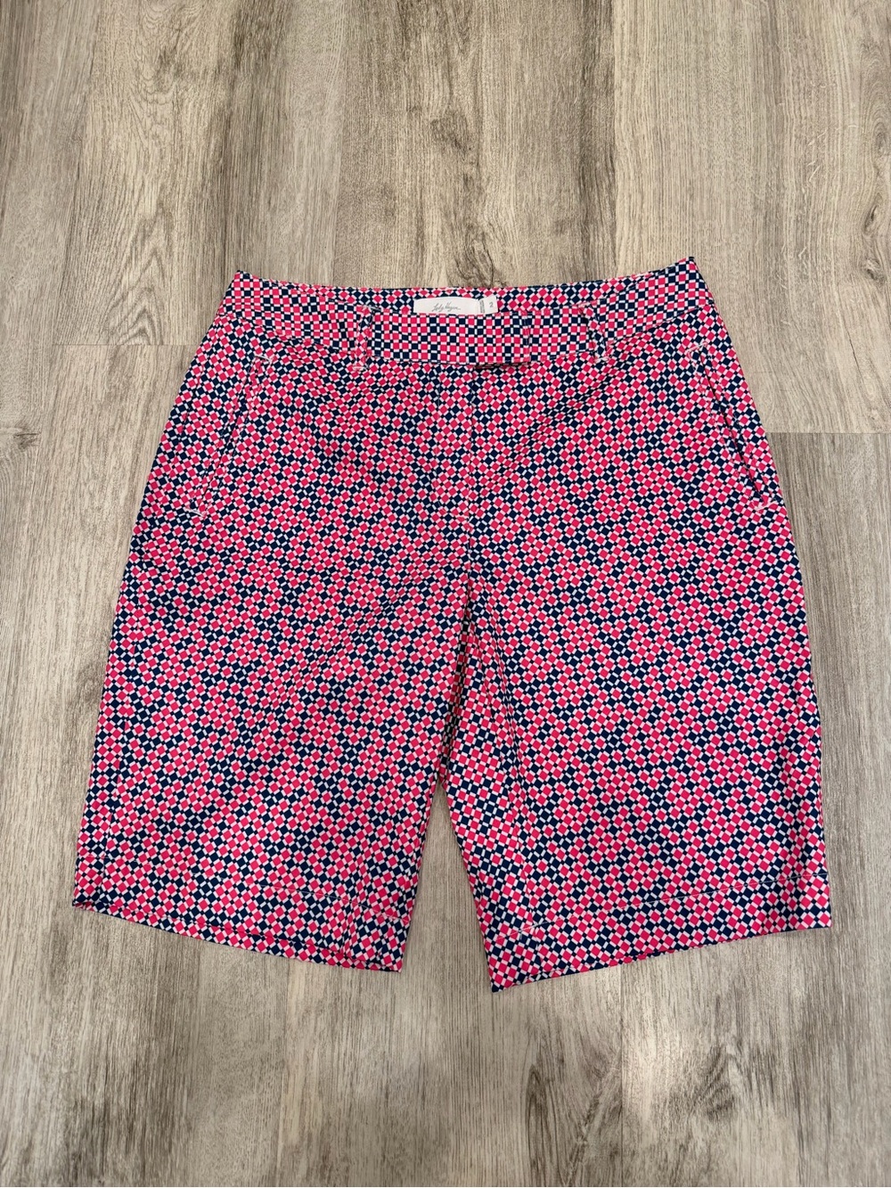 Lady Hagen Pink Navy Geometric Bermuda Golf Shorts Size 2 NWOT